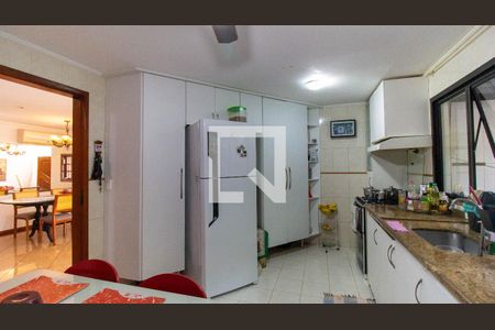 Cozinha de casa de condomínio à venda com 4 quartos, 420m² em Santa Rosa, Niterói