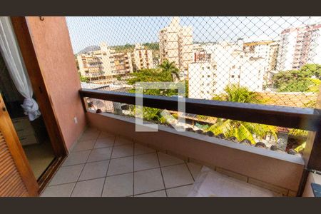 Sacada Suíte 1 de casa de condomínio à venda com 4 quartos, 420m² em Santa Rosa, Niterói