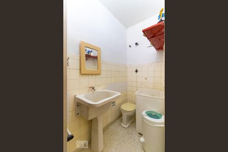 Banheiro de kitnet/studio à venda com 1 quarto, 37m² em Centro, Campinas