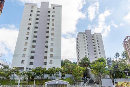 Apartamento à venda com 65m², 3 quartos e 1 vaga Apartamento à venda com 65m², 3 quartos e 1 vagaFachada