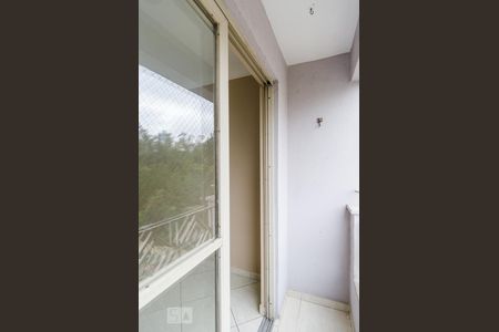 Apartamento à venda com 65m², 3 quartos e 1 vaga Apartamento à venda com 65m², 3 quartos e 1 vagaVaranda