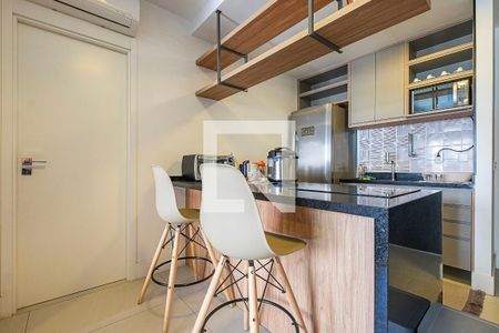 Sala/Cozinha de apartamento à venda com 1 quarto, 50m² em Jardim das Bandeiras, São Paulo