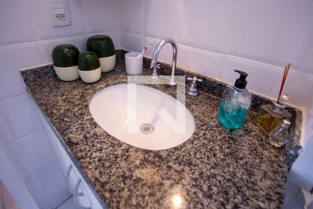 Apartamento à venda com 68m², 2 quartos e 1 vaga Apartamento à venda com 68m², 2 quartos e 1 vagaBanheiro da Suíte