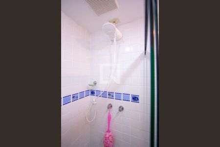 Apartamento à venda com 68m², 2 quartos e 1 vaga Apartamento à venda com 68m², 2 quartos e 1 vagaBanheiro Social