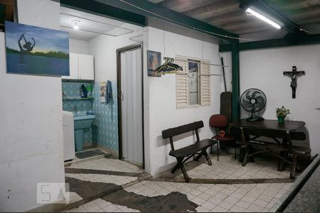 Casa à venda com 90m², 3 quartos e 1 vagaÁrea de Serviço
