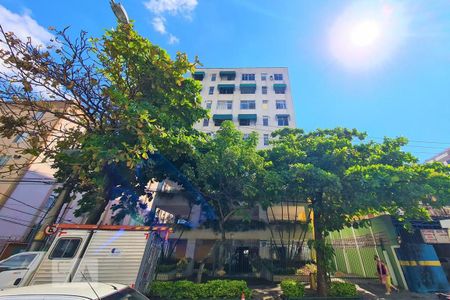 Apartamento à venda com 60m², 2 quartos e 2 vagasFachada