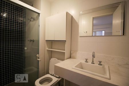 Studio para alugar com 34m², 1 quarto e 1 vaga Studio para alugar com 34m², 1 quarto e 1 vagaBanheiro