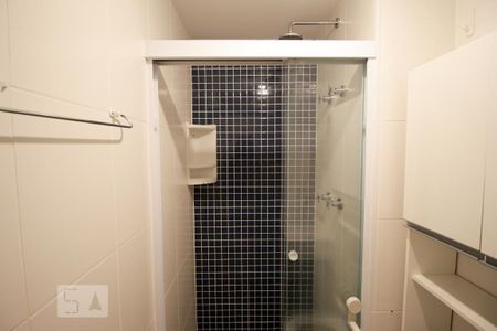 Studio para alugar com 34m², 1 quarto e 1 vaga Studio para alugar com 34m², 1 quarto e 1 vagaBanheiro