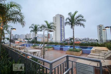 Studio para alugar com 34m², 1 quarto e 1 vaga Studio para alugar com 34m², 1 quarto e 1 vagaPiscina