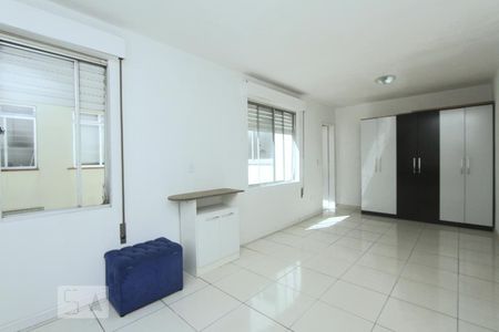 SALA de kitnet/studio para alugar com 1 quarto, 32m² em Santa Cecília, Porto Alegre
