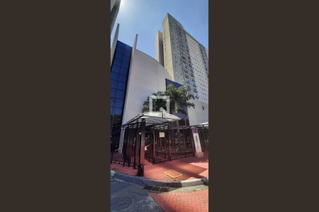 Apartamento para alugar com 65m², 3 quartos e 1 vagaFachada e portaria