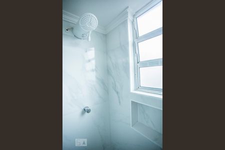 Apartamento para alugar com 46m², 2 quartos e 1 vagaBanheiro - Chuveiro