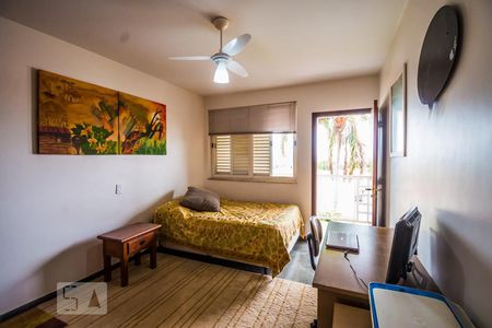 Casa à venda com 240m², 4 quartos e 8 vagasQuarto 1