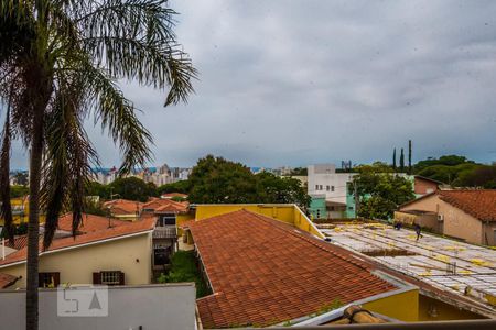 Casa à venda com 240m², 4 quartos e 8 vagasVista do quarto 2