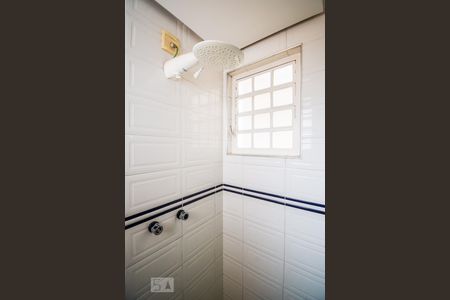 Casa à venda com 240m², 4 quartos e 8 vagasBanheiro