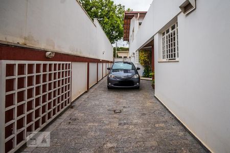 Casa à venda com 240m², 4 quartos e 8 vagasGaragem