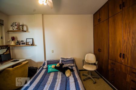 Casa à venda com 240m², 4 quartos e 8 vagasQuarto 2