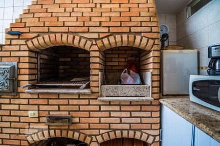 Casa à venda com 240m², 4 quartos e 8 vagasÁrea comum - Churrasqueira