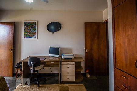 Casa à venda com 240m², 4 quartos e 8 vagasQuarto 1