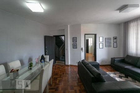 Sala de apartamento para alugar com 3 quartos, 105m² em Santa Tereza, Belo Horizonte