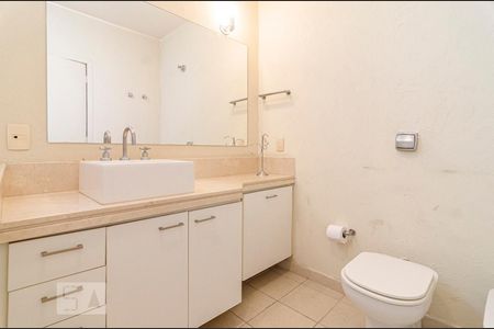 Apartamento à venda com 159m², 2 quartos e 1 vagaBanheiro da suíte