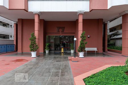 Apartamento à venda com 85m², 3 quartos e 2 vagas Apartamento à venda com 85m², 3 quartos e 2 vagasFachada