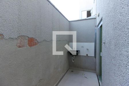 Casa de condomínio para alugar com 45m², 2 quartos e sem vaga Casa de condomínio para alugar com 45m², 2 quartos e sem vagaÁrea de Serviço