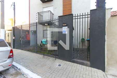 Casa de condomínio para alugar com 45m², 2 quartos e sem vaga Casa de condomínio para alugar com 45m², 2 quartos e sem vagaFachada