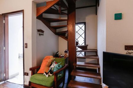 Casa à venda com 731m², 4 quartos e 7 vagasSala Edícula