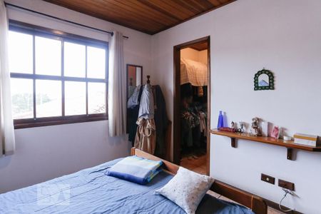 Casa à venda com 731m², 4 quartos e 7 vagasQuarto 2 Edícula