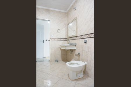 Casa para alugar com 280m², 3 quartos e 8 vagasBanheiro da Suíte