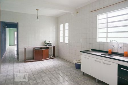 Casa para alugar com 280m², 3 quartos e 8 vagasCozinha'