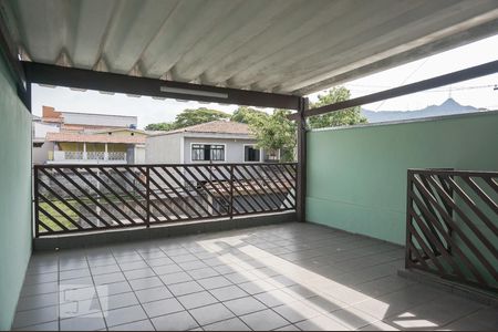 Varanda de casa para alugar com 3 quartos, 280m² em Jaraguá, São Paulo