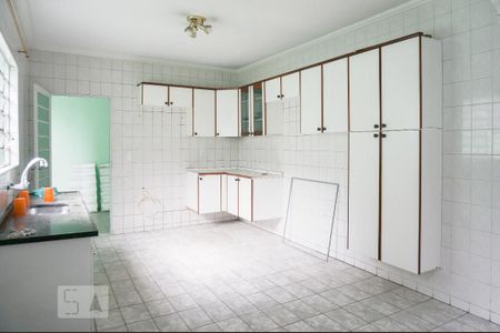 Casa para alugar com 280m², 3 quartos e 8 vagasCozinha