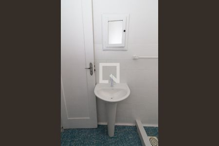 Banheiro de apartamento para alugar com 1 quarto, 40m² em Vila da Penha, Rio de Janeiro