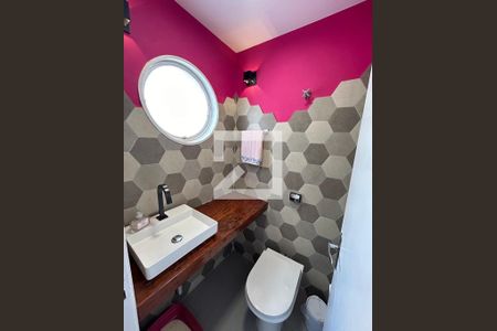 Apartamento à venda com 107m², 3 quartos e 1 vagaBanheiro/Lavandeira