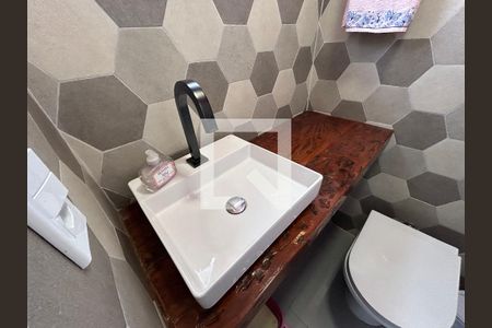 Apartamento à venda com 107m², 3 quartos e 1 vagaBanheiro/Lavandeira