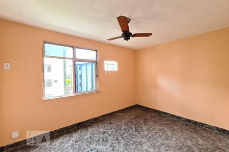 Quarto 1 de apartamento para alugar com 2 quartos, 60m² em Inhauma, Rio de Janeiro