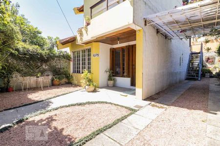 Casa à venda com 250m², 4 quartos e 2 vagasJardim