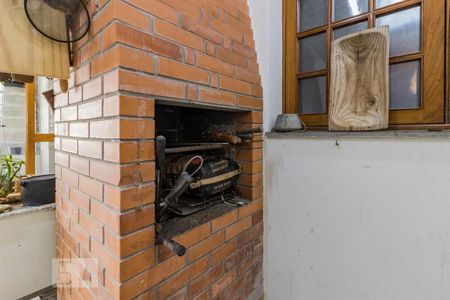Casa à venda com 250m², 4 quartos e 2 vagasChurrasqueira