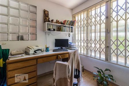 Escritório de casa à venda com 4 quartos, 250m² em Tristeza, Porto Alegre