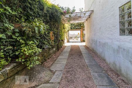 Garagem de casa à venda com 4 quartos, 250m² em Tristeza, Porto Alegre
