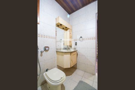 Casa à venda com 250m², 4 quartos e 2 vagasBanheiro