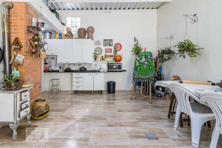 Casa à venda com 250m², 4 quartos e 2 vagassalao de festas