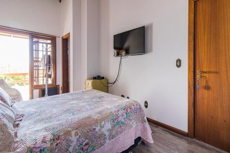 Casa à venda com 250m², 4 quartos e 2 vagasDormitório2