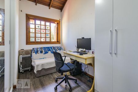 Dormitório de casa à venda com 4 quartos, 250m² em Tristeza, Porto Alegre