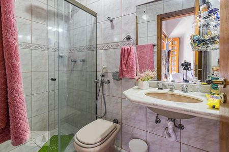 Casa à venda com 250m², 4 quartos e 2 vagasBanheiro da Suíte