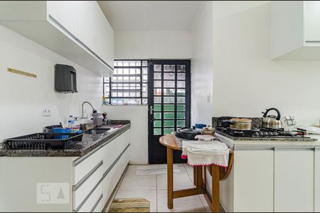 Casa à venda com 150m², 3 quartos e 2 vagas Casa à venda com 150m², 3 quartos e 2 vagasCozinha