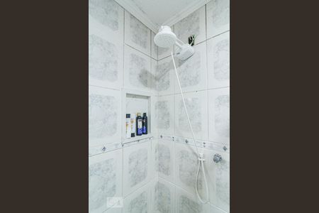 Casa à venda com 150m², 3 quartos e 2 vagas Casa à venda com 150m², 3 quartos e 2 vagasBanheiro