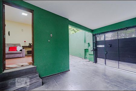 Casa à venda com 150m², 3 quartos e 2 vagas Casa à venda com 150m², 3 quartos e 2 vagasGaragem